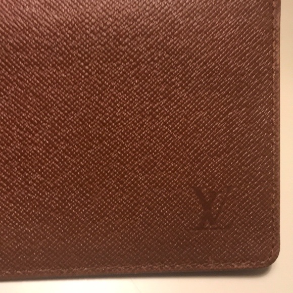 📍SALE Authentic LV Photo Wallet - Light & Simple - Picture 5 of 8